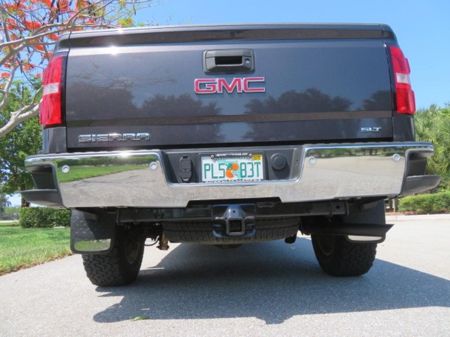 2014 /Black GMC Sierra 1500 SLT Crew Cab 2WD (3GTP1VEC2EG) with an 5.3L V8 OHV 16V engine, 6-Speed Automatic transmission, located at 4301 Oak Circle #19, Boca Raton, FL, 33431, (954) 561-2499, 26.388861, -80.084038 - Photo#21